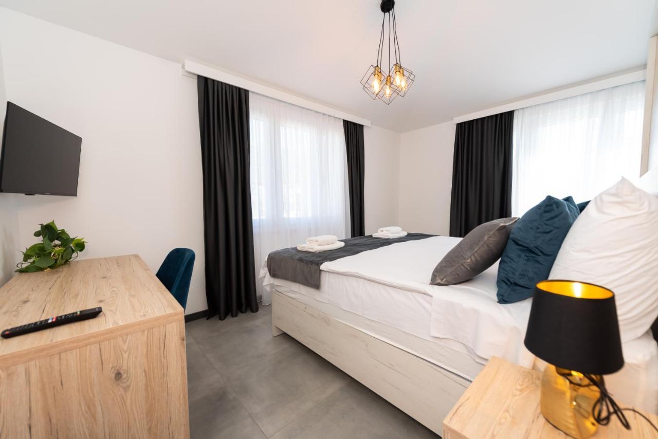 Kapov'S Rooms Kaštela Exteriör bild